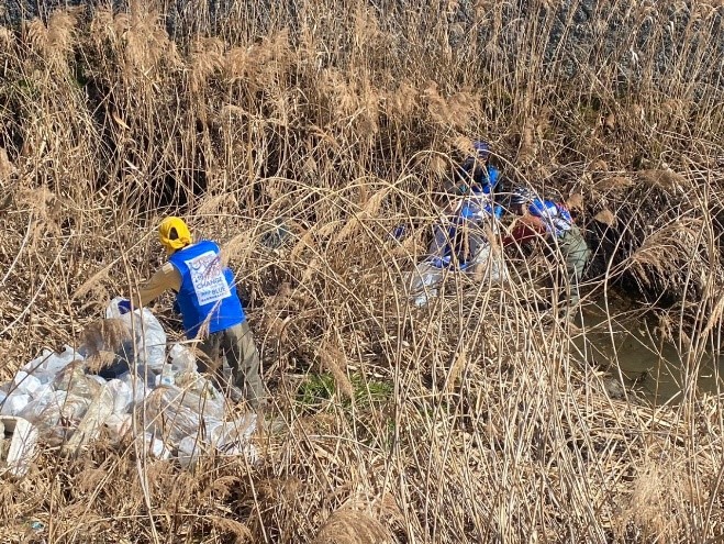 松山市内を流れる宮前川の調査・清掃活動を実施しました！