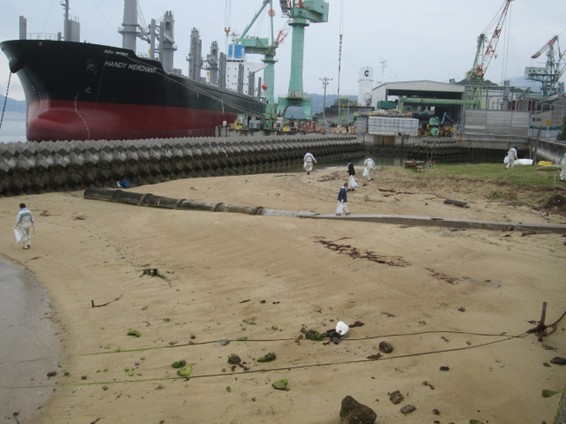 あいえす造船株式会社が今治市造船所周辺で清掃活動を行いました！