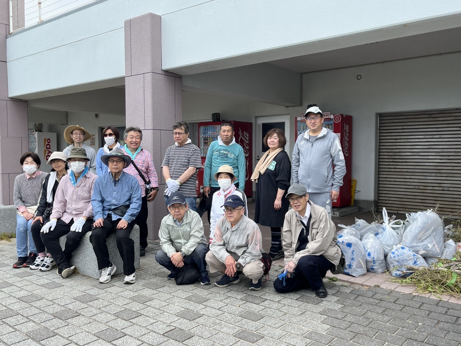 金光ボランティアが伊予市 五色浜海浜公園で清掃活動を行いました！
